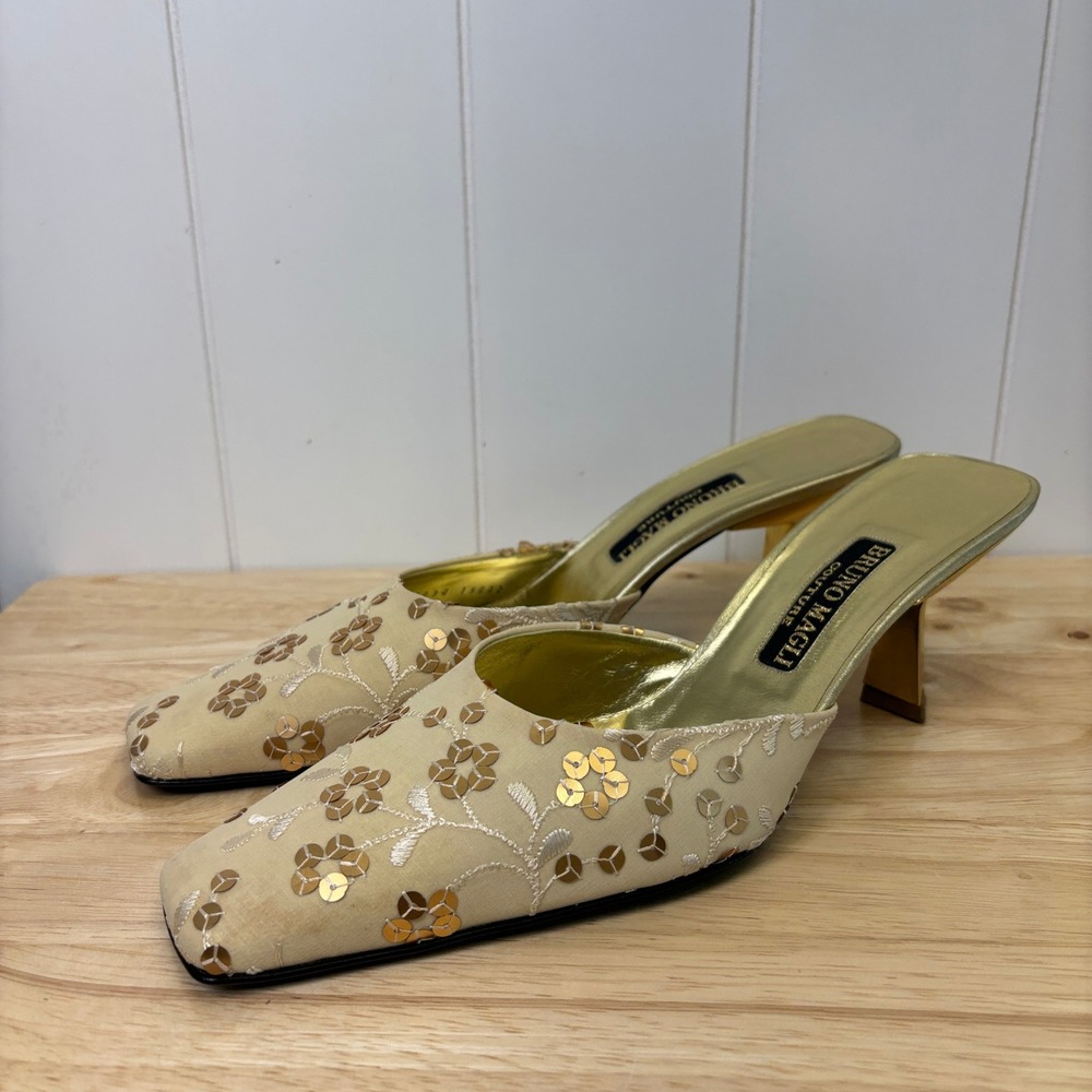 Bruno Magli Womens Quiet Luxury Silk Embroidered Mule Heels 41 Old Hollywood